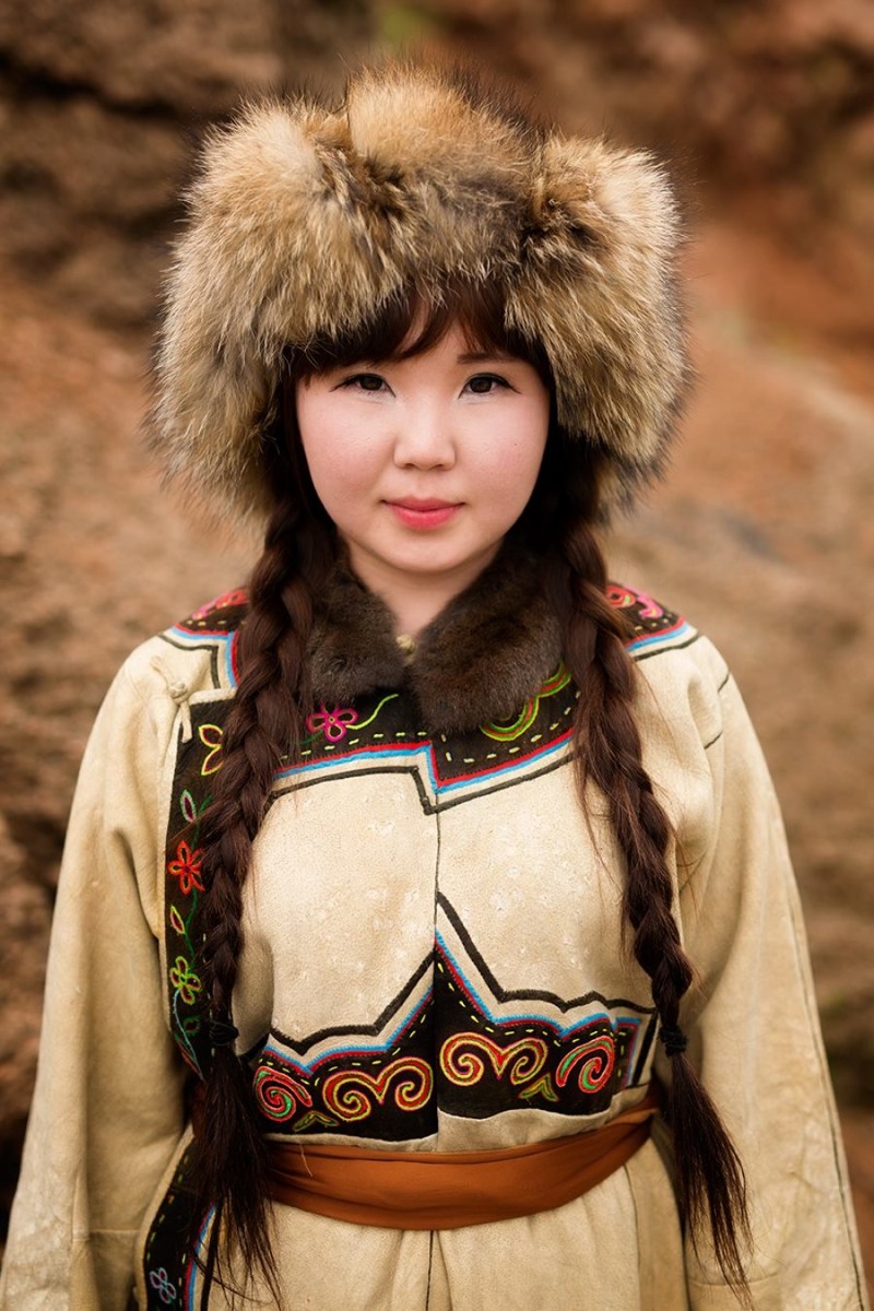 Девушка из народа Орочон г. Алихэ, Внутренняя Монголия, Китай