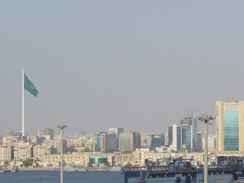 Однако Trident Support не удалось удержать мировой рекорд. Этот 171-метровый флагшток в городе Джидда в Саудовской Аравии был построен в 2014 году Abdul Latif Jameel Community Initiative.  