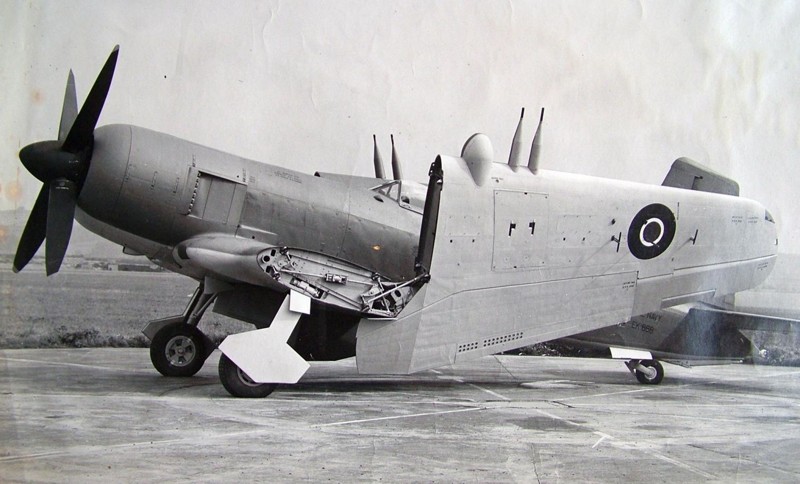 Blackburn B.37«Firebrand», огромный и бесполезный