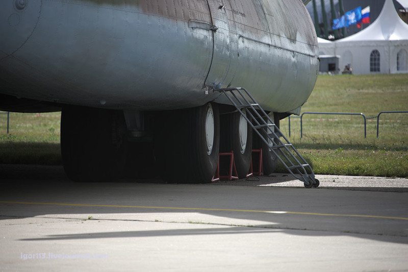 Самый большой в мире турбовинтовой самолёт Ан-22 "Антей"