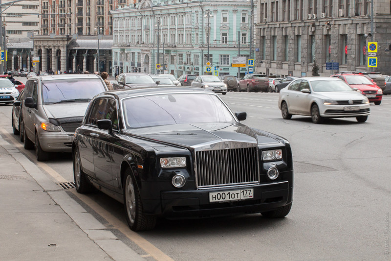 Алла Пугачева и Rolls Royce модификации Phantom 