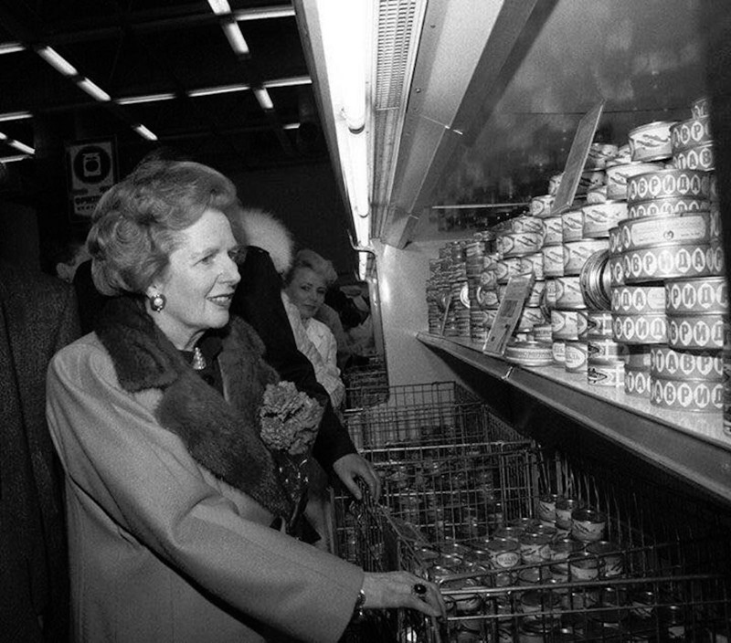 Маргарет Тэтчер в магазине «Диета» в Крылатском, Москва, 1987 год. 