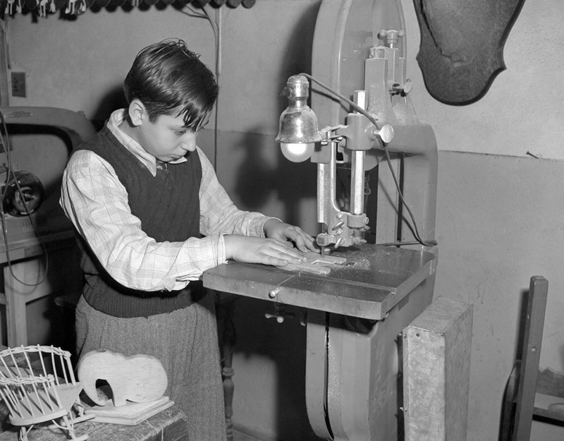 Домашняя электропила для создания игрушек, 1950-е