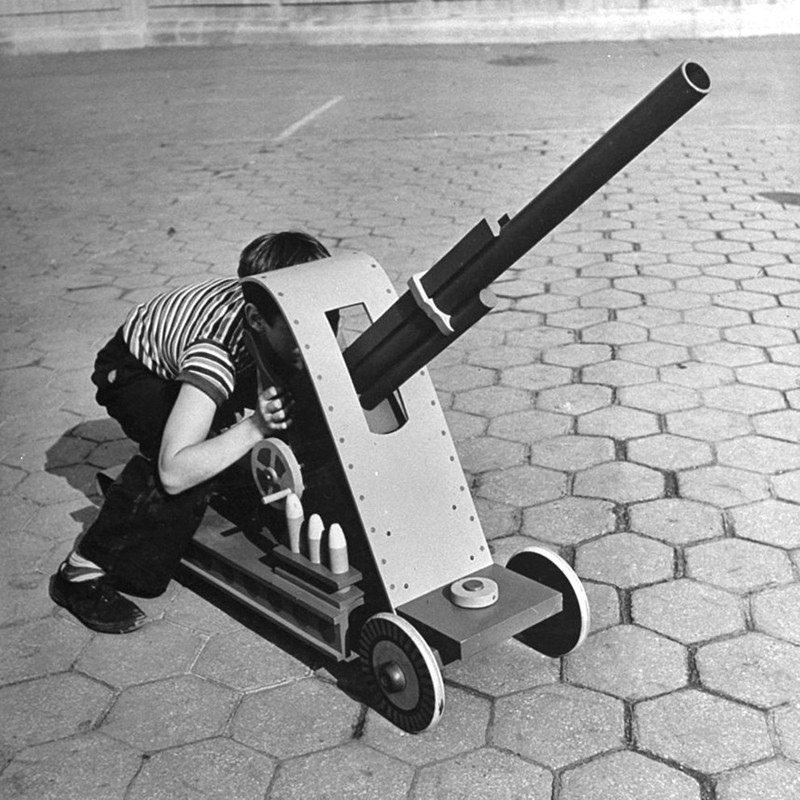 Пушка с ракетами, 1942 год