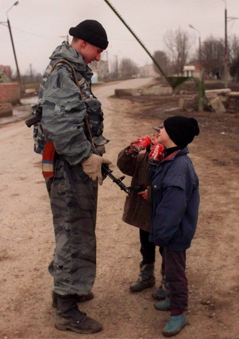 Неподалеку от Грозного, март 1996 года.