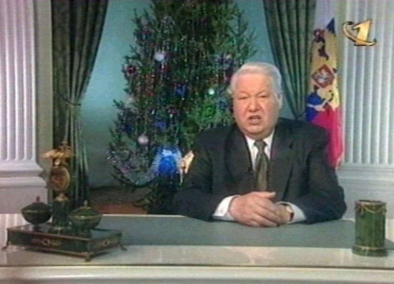 Борис Ельцин объявляет об отставке, 31 декабря 1999 года. Он назвал своим преемником Владимира Путина.