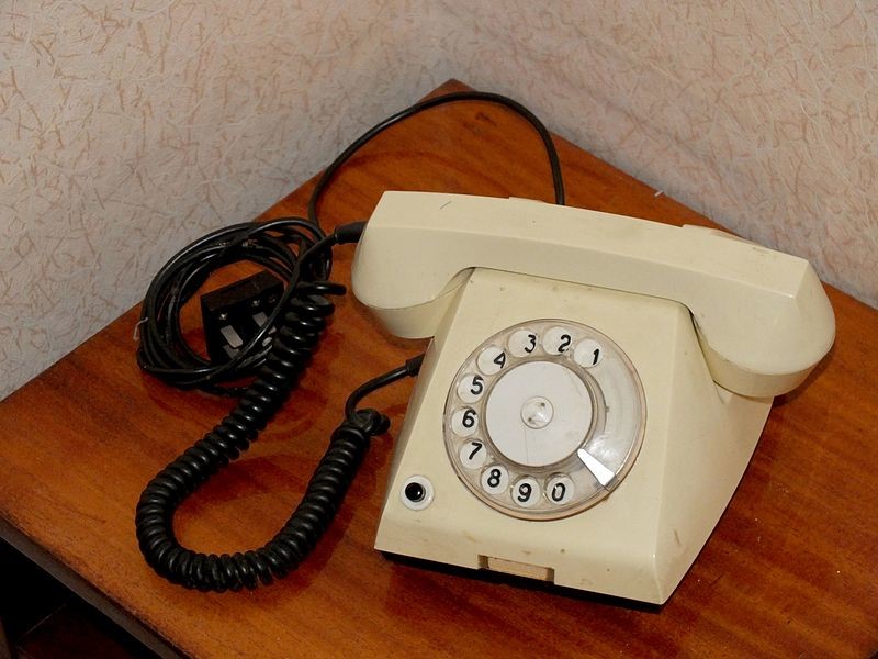5. Телефон ТА-68