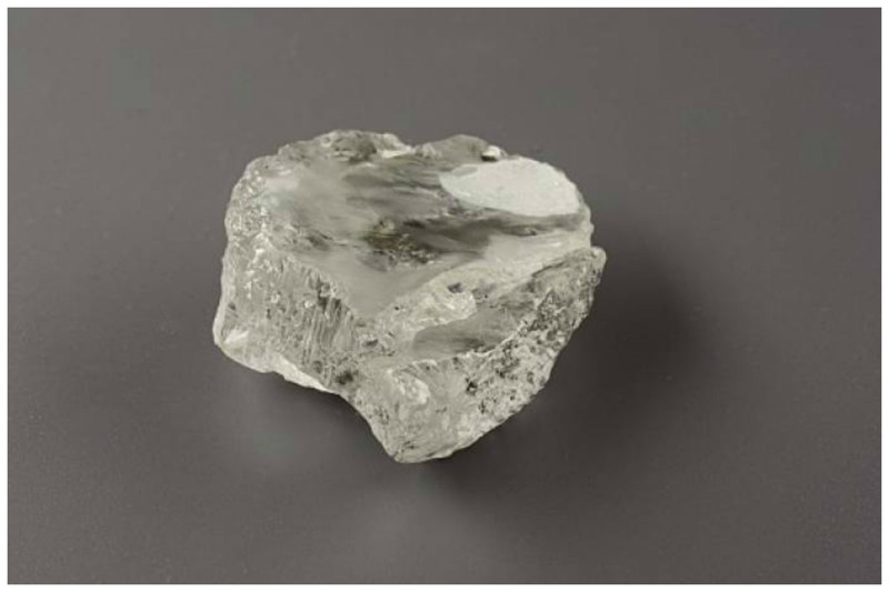 Сегодняшние находки - Алмаз массой 158,2 карата найден компанией «АЛРОСА» в Якутии на месторождении Нюрба. Алмаз оказался 12-м по размеру среди всех самых крупных алмазов, найденных на территории России. 