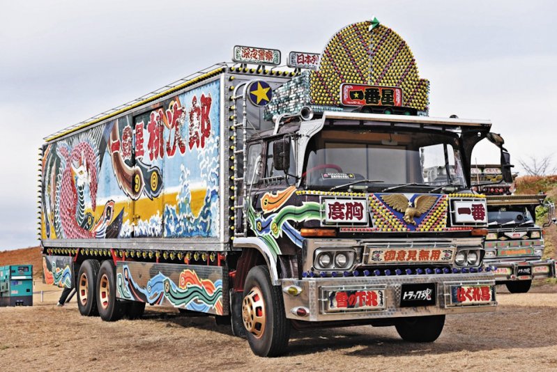 "Декотора" - тюнинг грузовиков по-японски