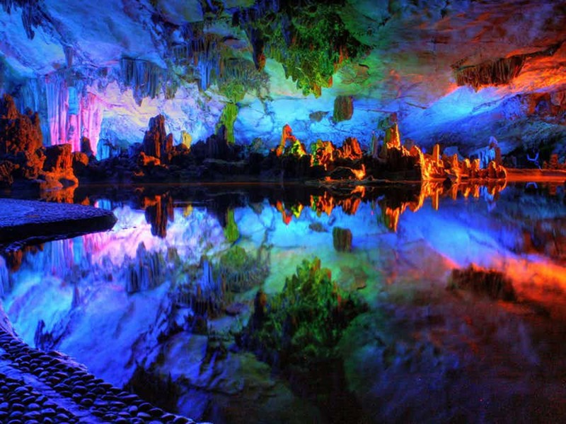 Пещера тростниковой флейты, Китай