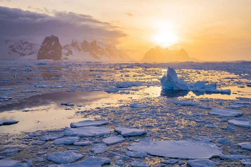 Летом солнце надж Антарктидой не опускается ни на минуту