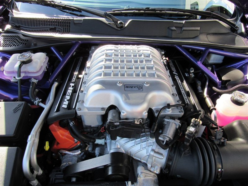 Уникальный кабриолет Dodge Challenger SRT Hellcat