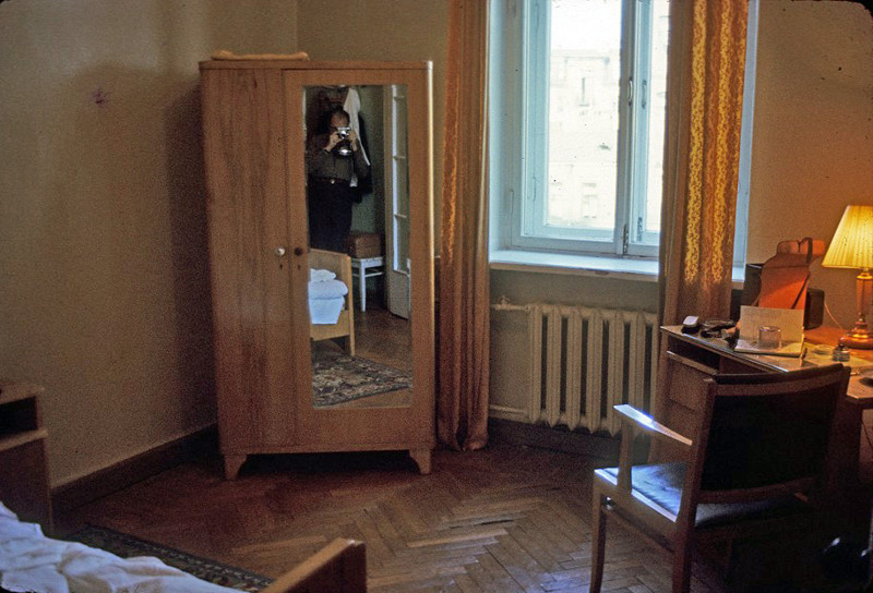 Номер в ленинградской гостинице "Октябрьская", запечатлённый иностранным туристом (1965 г.)