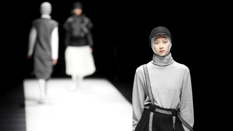 Авангардная мода. Неделя моды в Токио
