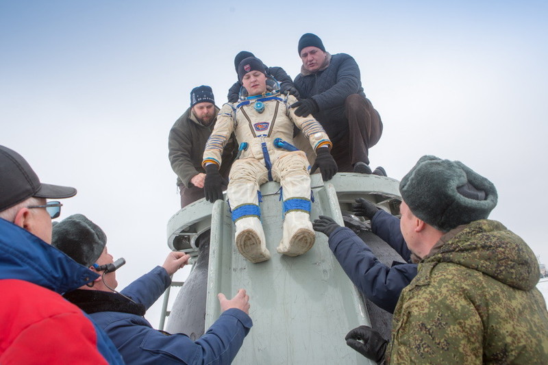 На Урале прошло учение по поиску и эвакуации спускаемого аппарата космического корабля