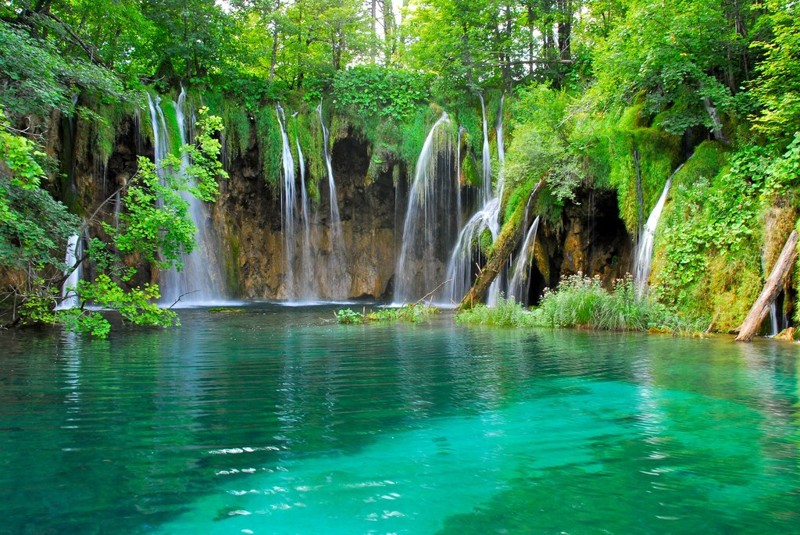 9. Плитвицкие озера в Хорватии