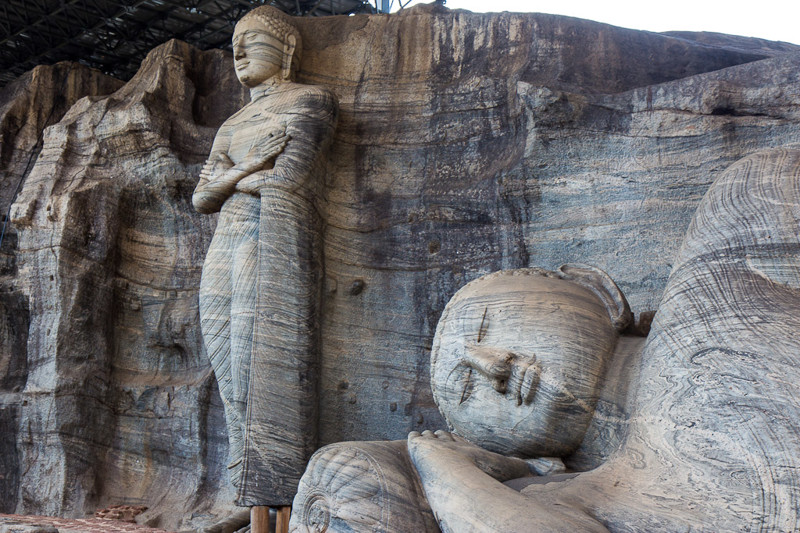Шри-Ланка, Полоннарува, каменный храм Гал Вихара