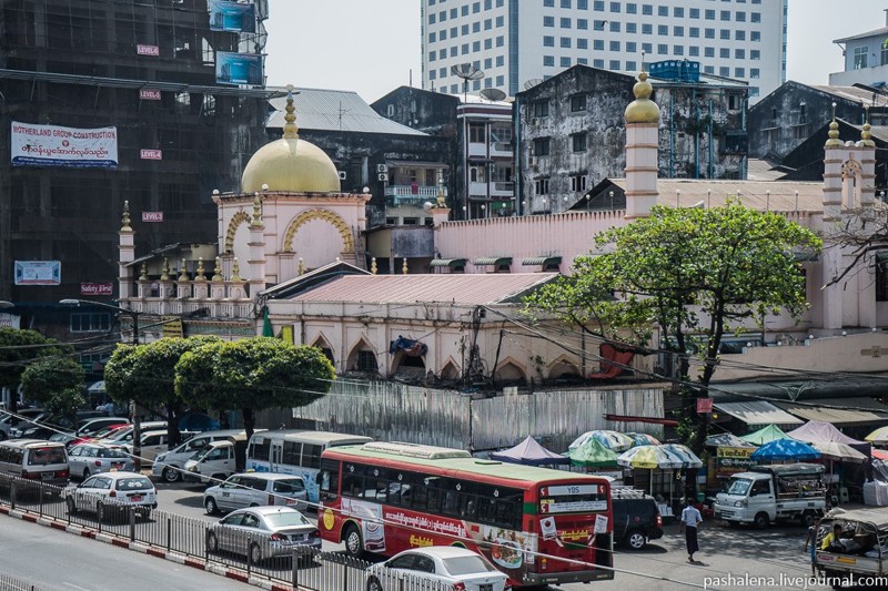 Янгон: бриллиант Британской империи и эталон веротерпимости