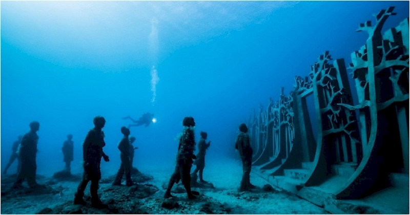 Открылся первый в мире подводный музей