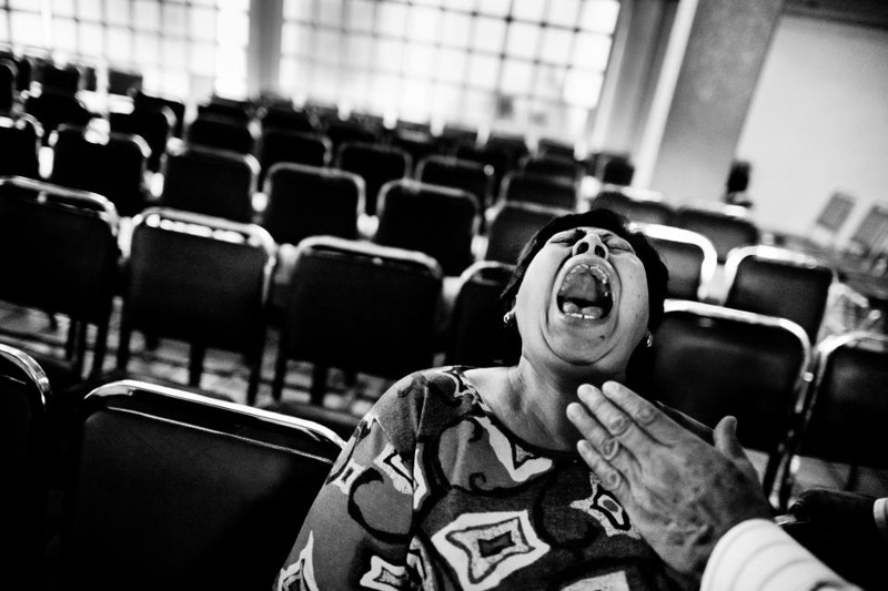 Изгнание демонов: Безжалостный экзорцизм в невероятных фотографиях, сделанных в Мексике