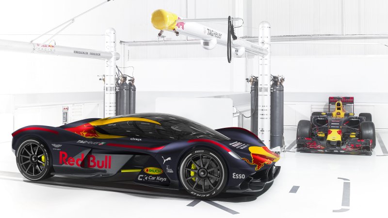Aston Martin RB 001 в ливрее Red Bull Racing