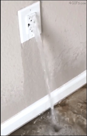я конечно не электрик но тут что то не так