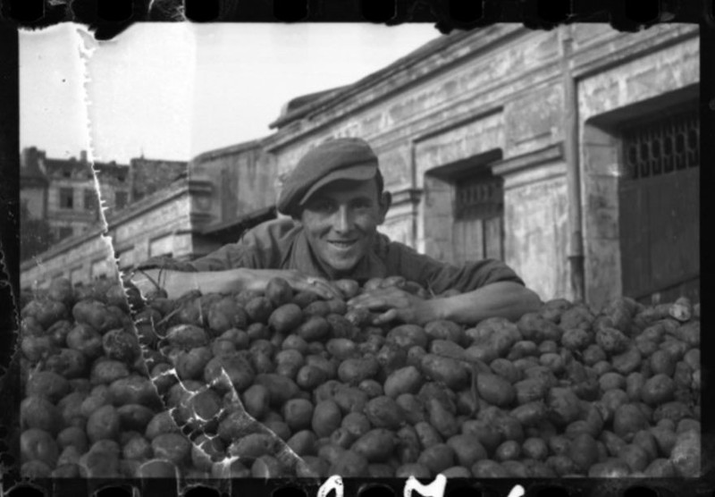 1940 - 1944. Доставка картошки в гетто