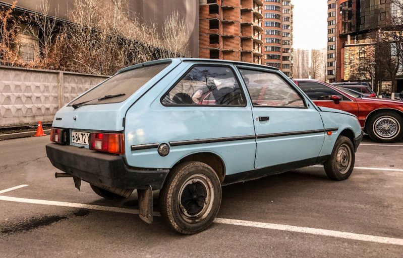 В 1991 году было выпущено 41 832 автомашин ЗАЗ-1102 и их модификаций