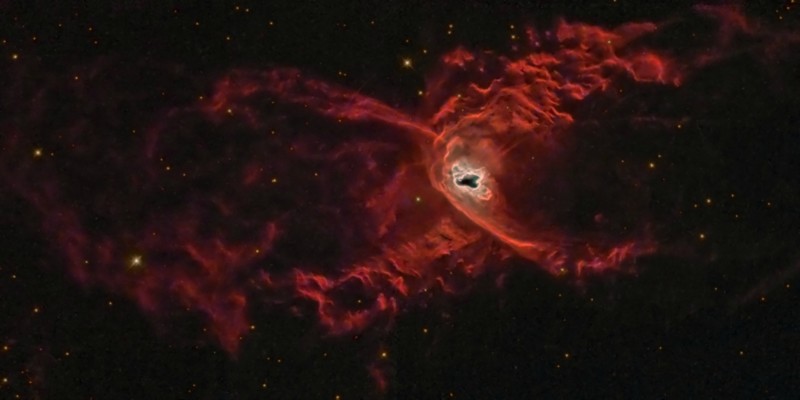 Планетарная туманность Красный Паук (NGC 6537)