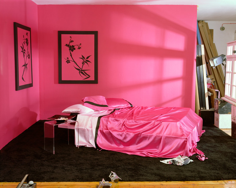 Розовая сатиновая постель