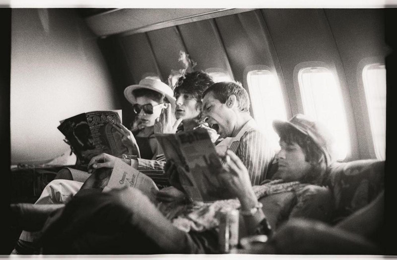 Бьянка Джаггер, Рон Вудс, Чарли Уоттс, Кит Ричардс во время тура по США, 1975