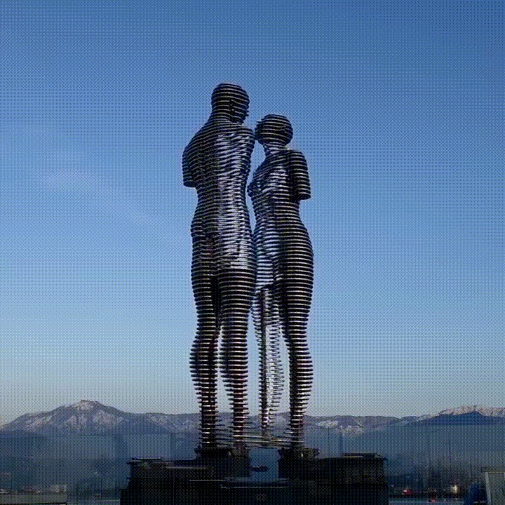 Скульптура «Али и Нино», Грузия