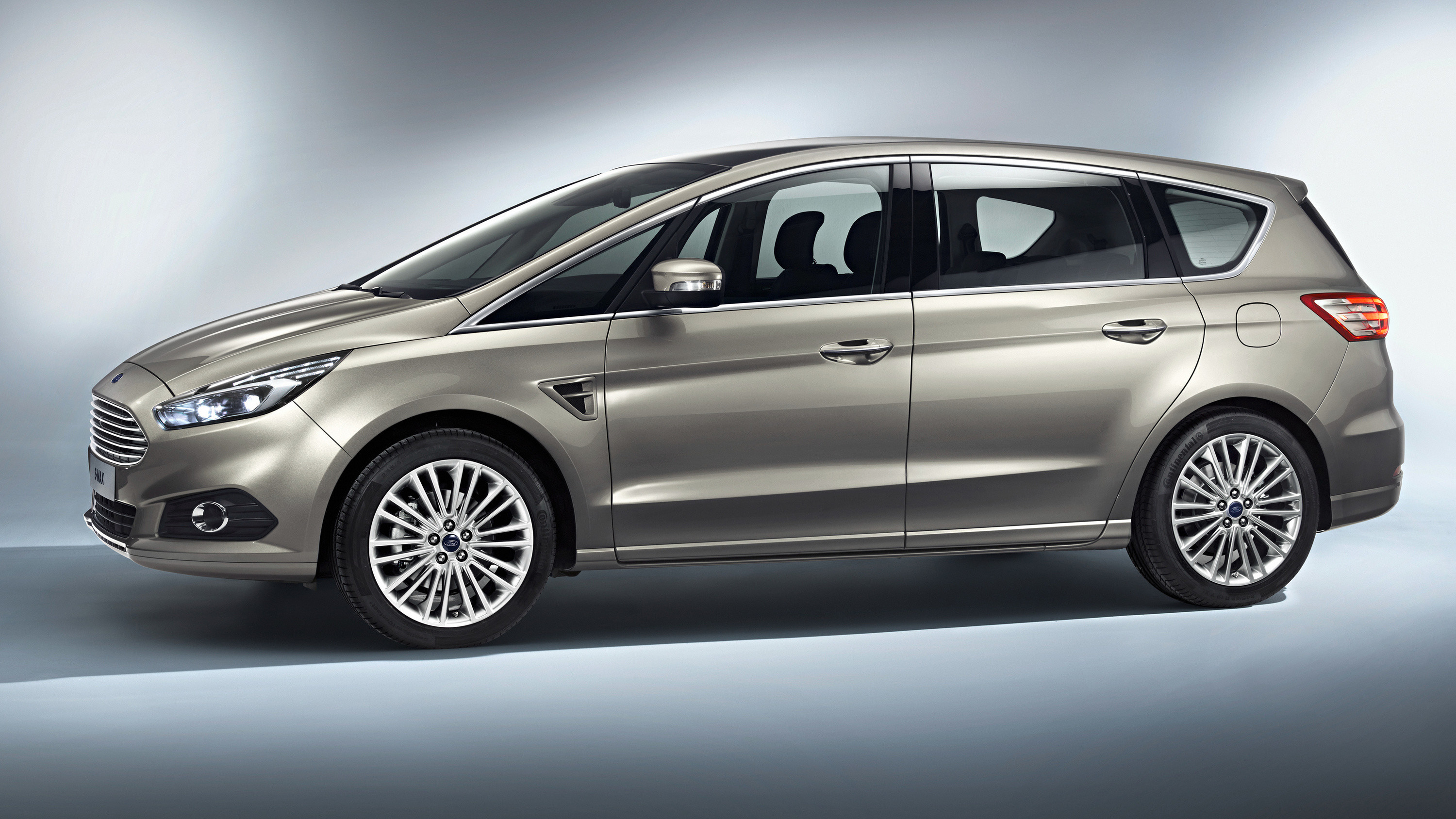 Ford S-Max или...