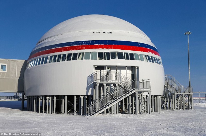 Аванпост был построен в целях безопасности, поскольку Российская Федерация продолжает свою деятельность на территории Арктики