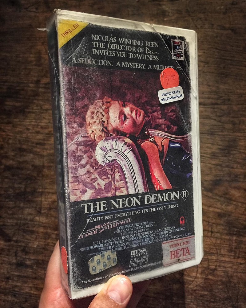 Пользователь Instagram* создает VHS-коробоки для современных фильмов