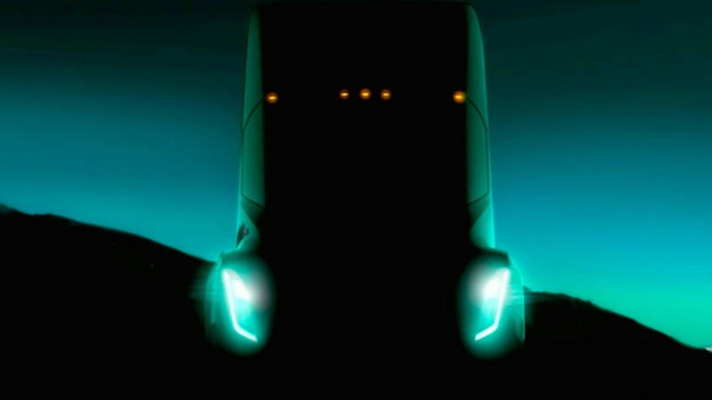 Tesla представят полностью электрическую модель грузовика