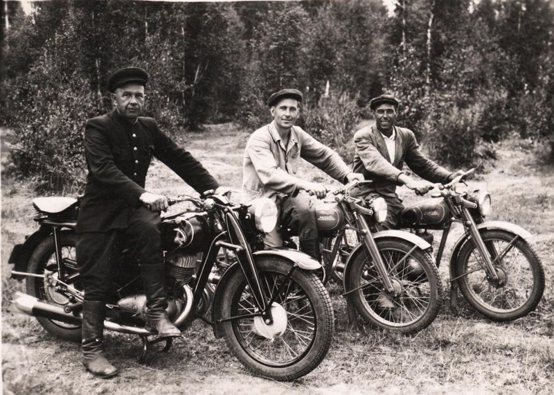 Мотоцикл в СССР был очень популярным транспортным средством