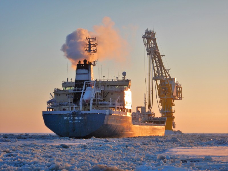 Через льды на Ямал, или Как утопить машину в ледокольном следе