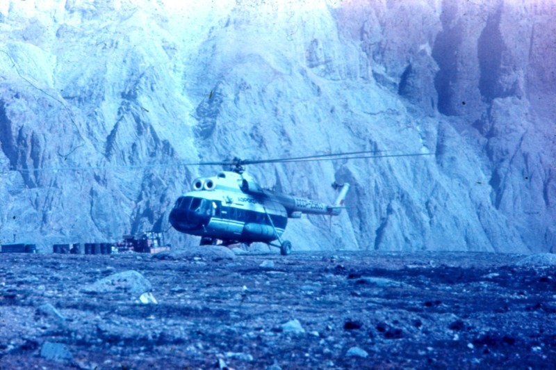Ми–8, борт СССР–25603 на Леднике Абрамова, 1975 год, СССР