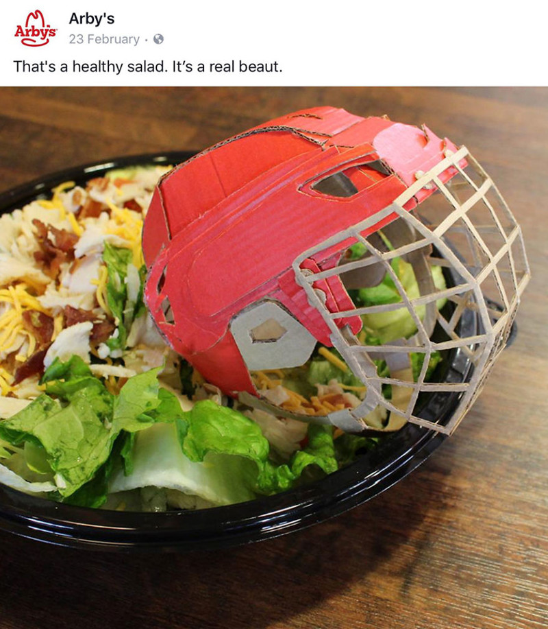 "Это полезный салат. Настоящий beaut!" - ссылка на хоккейную команду Buffalo Beauts