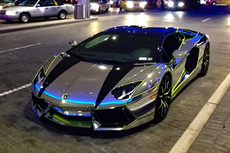 Lamborghini Aventador хамелеон