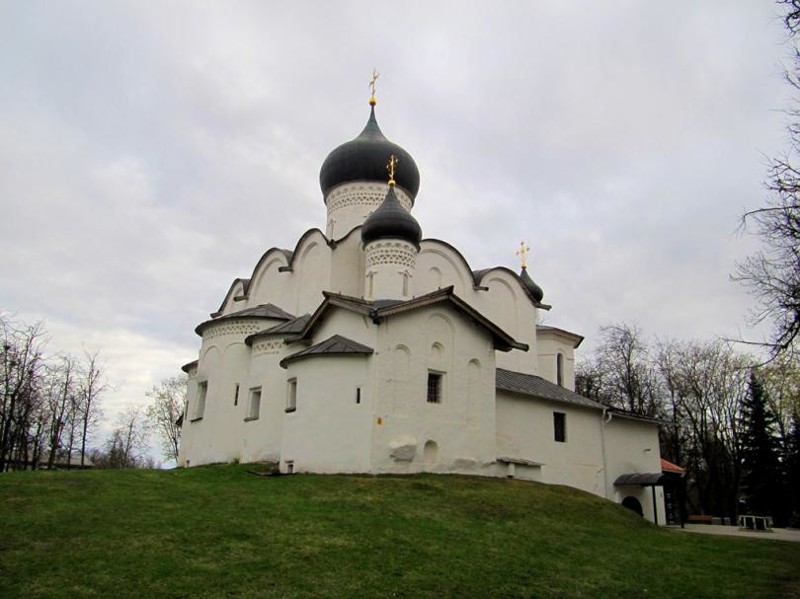 Церковь Василия на горке (XVI век).