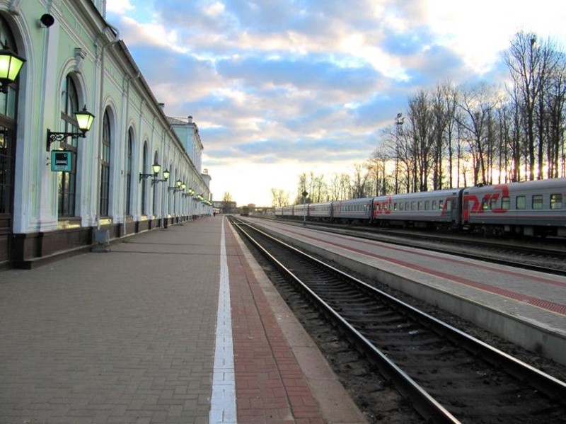 Станция Псков-Пассажирский в 6 утра.