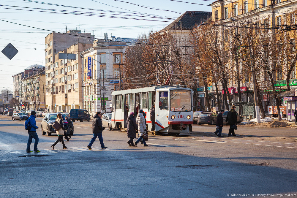 Тверской проспект тверь. Улица Тверской проспект Тверь. Ул Советская и Тверского проспекта Тверь. Тверь уютная улица. Тверской проспект Тверь фото.