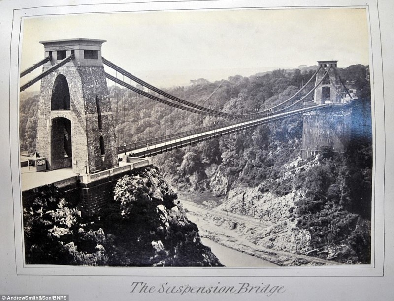После смерти мужа Джейн Стюарт вернулась в Европу, но ее страсть к путешествиям не угасла. Эта фотография моста в Бристоле была сделана вскоре после его постройки в 1864 году