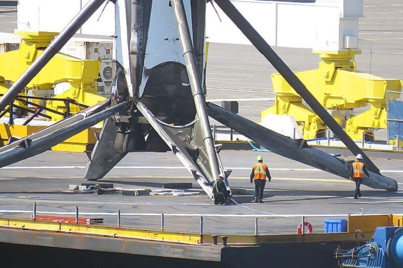 SpaceX провела испытания основного двигателя первой ступени своей тяжёлой ракеты