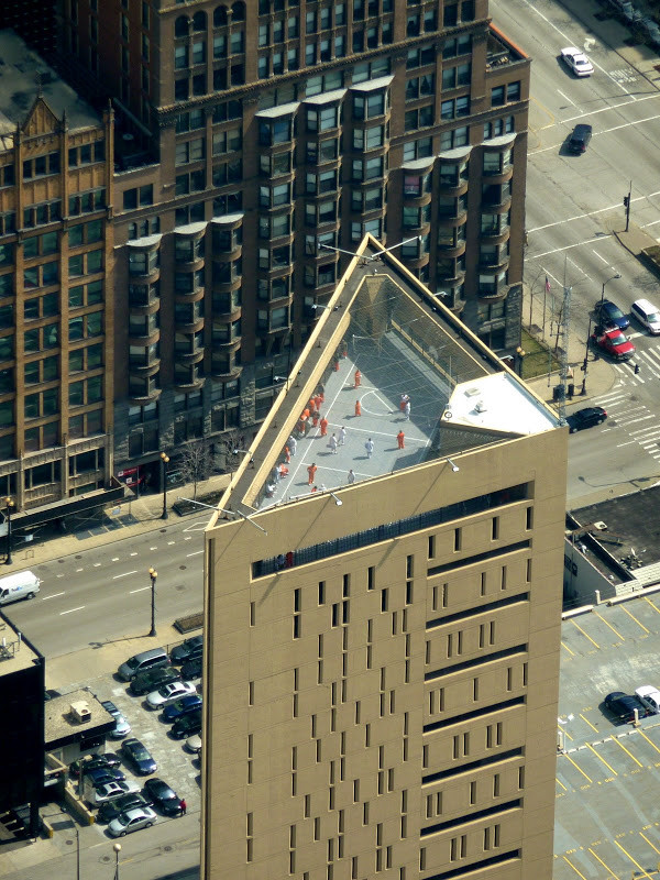 Чикагский треугольник строгого режима