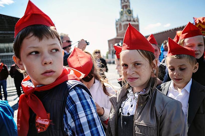 Всем ребятам пионер