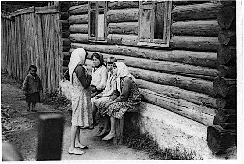 Советская деревня в 40-е