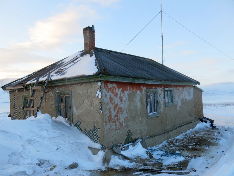 Пятая база. Дом вид сзади